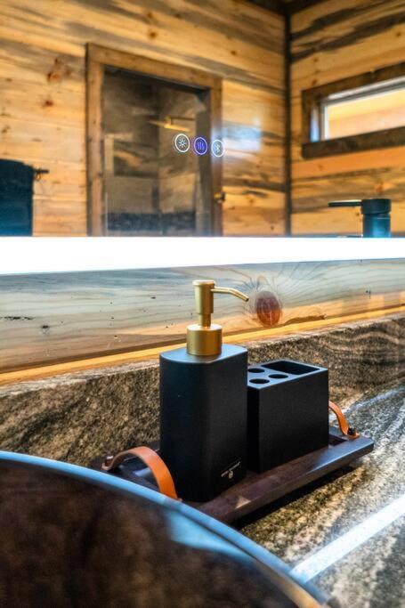 The Big Tex Luxury Cabin Is Epic Broken Bow Exterior foto