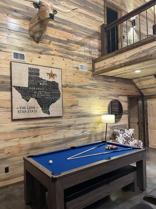 The Big Tex Luxury Cabin Is Epic Broken Bow Exterior foto