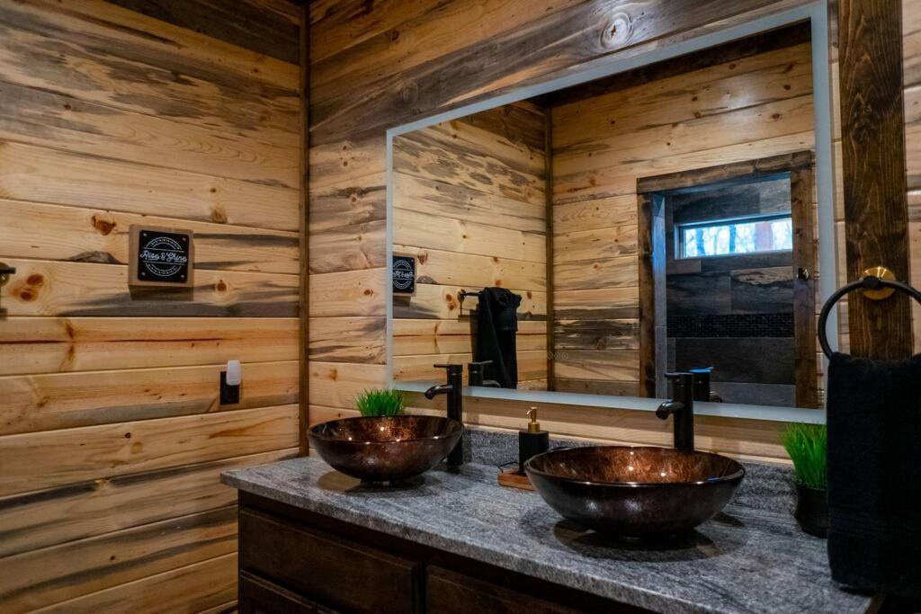 The Big Tex Luxury Cabin Is Epic Broken Bow Exterior foto