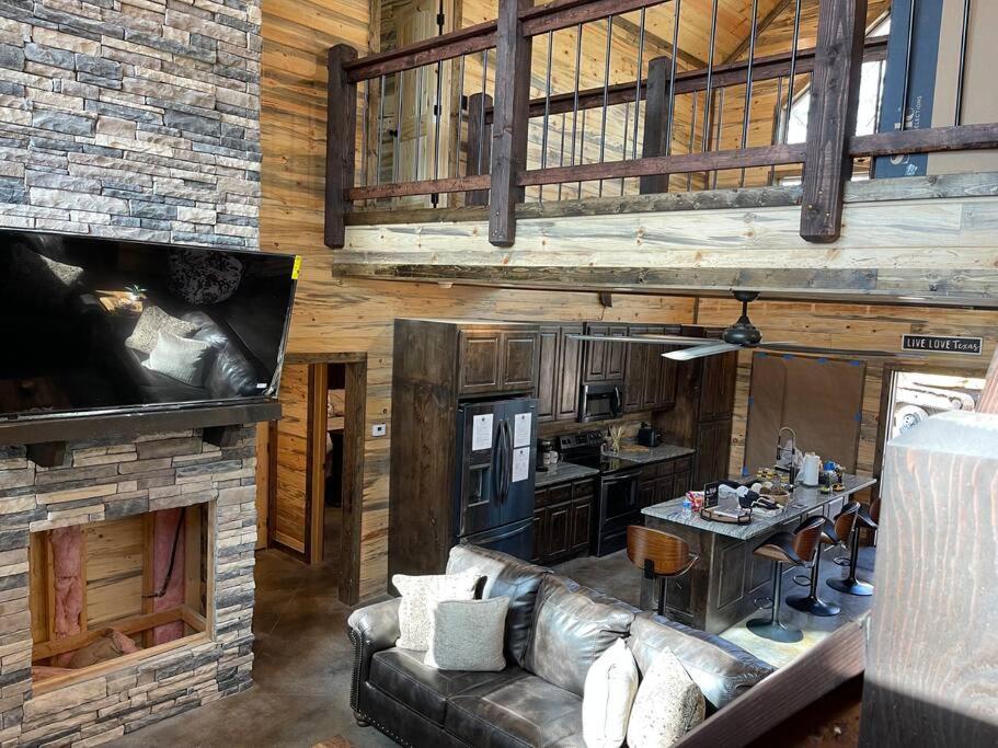 The Big Tex Luxury Cabin Is Epic Broken Bow Exterior foto