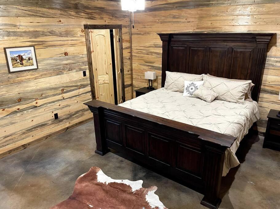 The Big Tex Luxury Cabin Is Epic Broken Bow Exterior foto